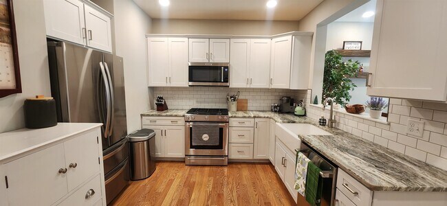 Foto del edificio - 25 Angel Pt Cir