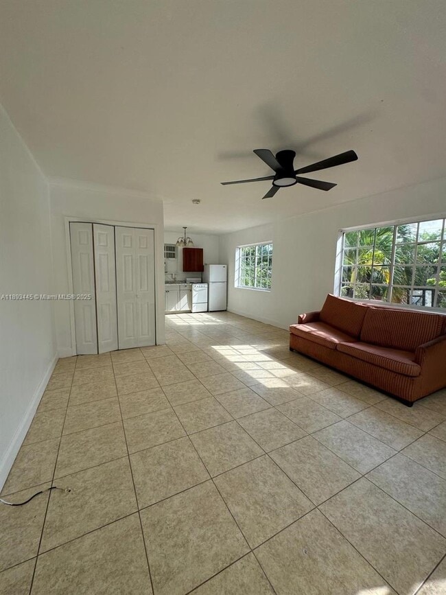 Foto del edificio - 604 SW 2nd Ave