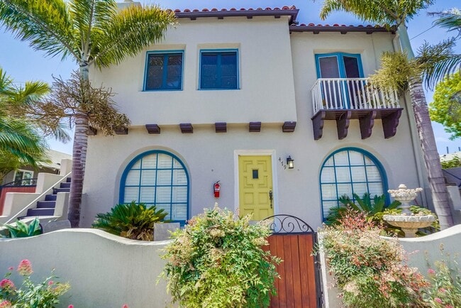 Building Photo - 479 Gaviota Ave