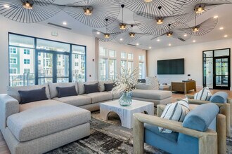 Building Photo - J Ardin at Apopka