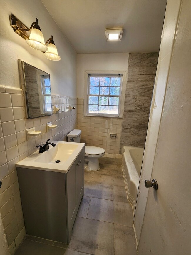 Building Photo - 4208 50th Ave N