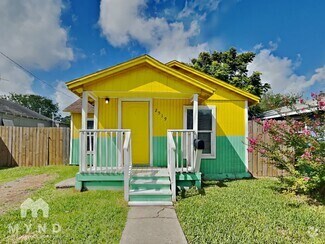 Building Photo - 2519 Goliad St