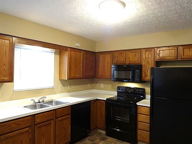Foto del edificio - 1079 Oxfordshire Dr
