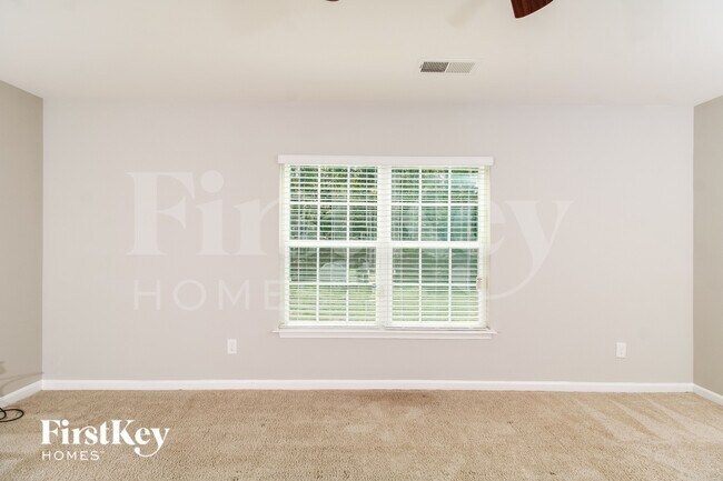 Foto del edificio - 227 Sawyer Ln