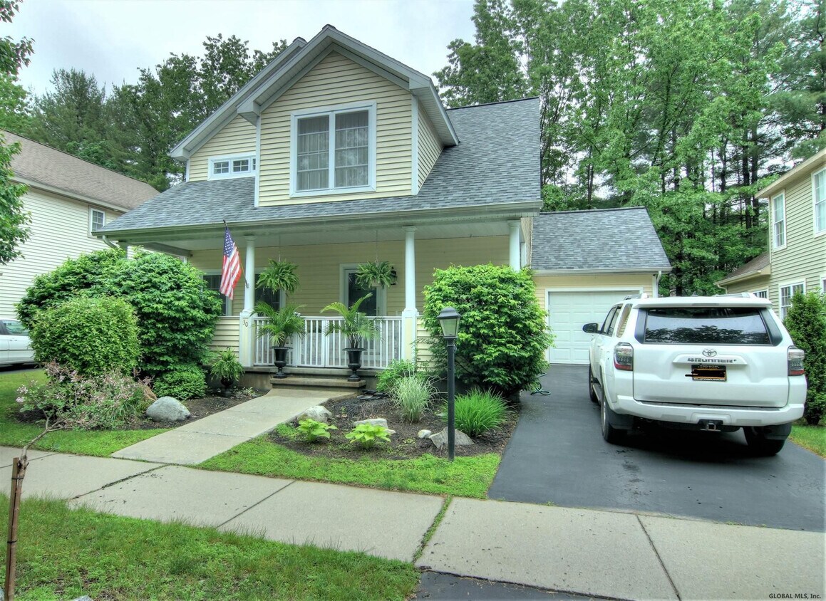 Primary Photo - 30 Furlong St