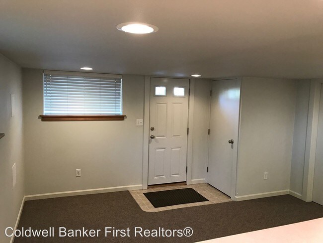 Foto del edificio - 2 br, 1 bath House - 336 1/2 N. Division