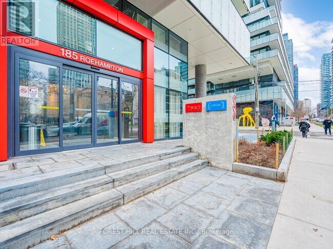 Photo du bâtiment - 185 Roehampton Ave