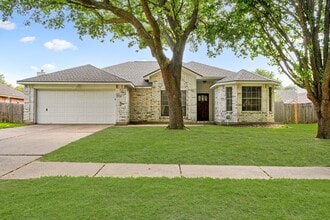 Building Photo - 1242 Hunter Wood Dr