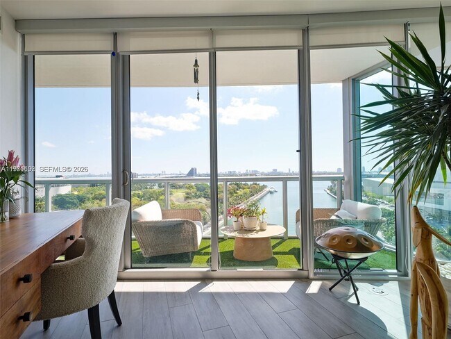 Building Photo - 888 Biscayne Blvd