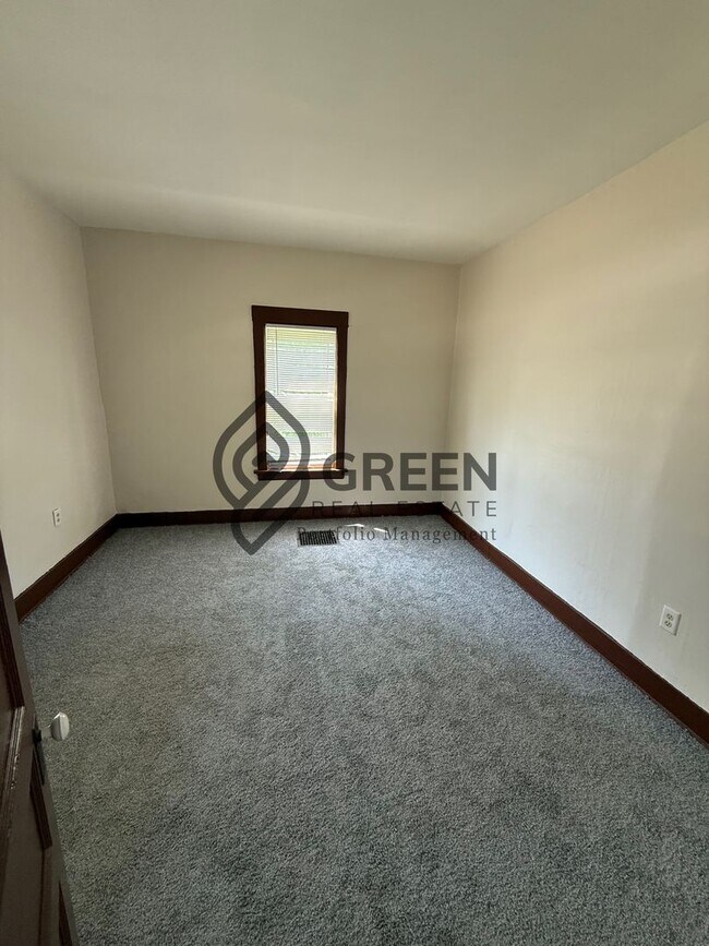 Foto del edificio - 229 S Sibley Ave