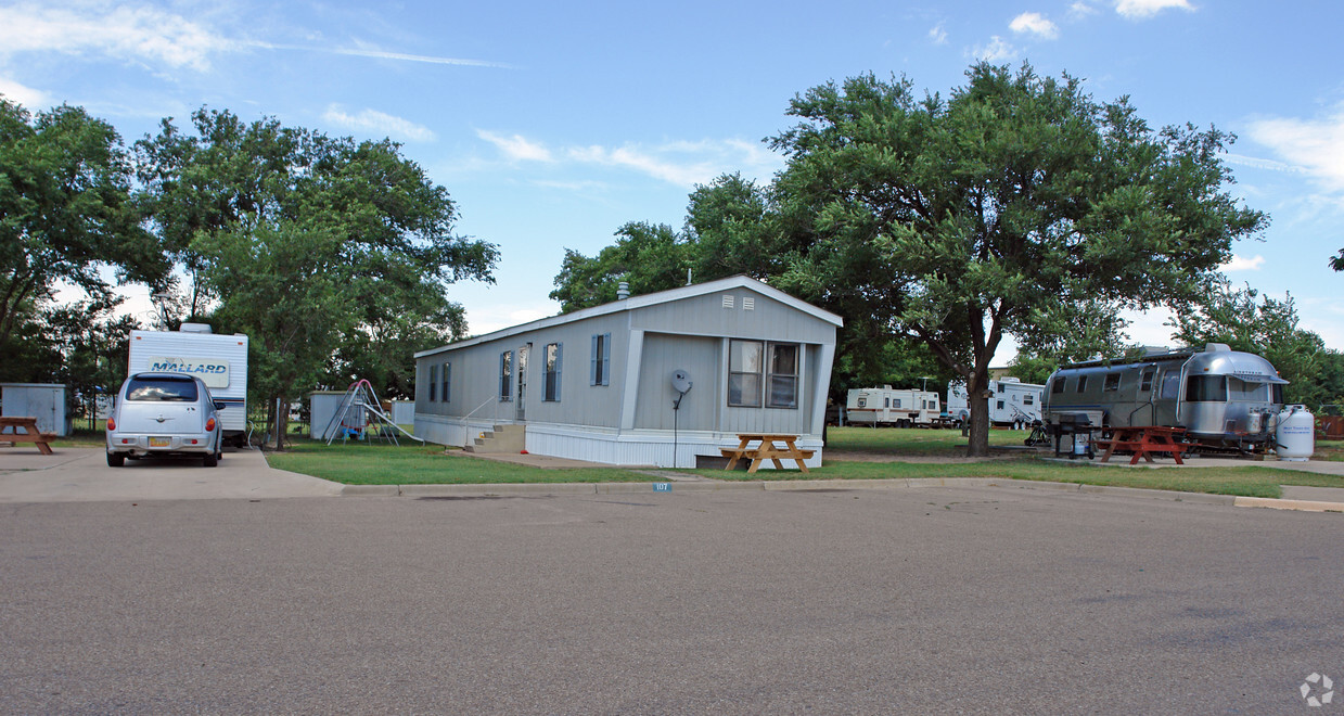 Camelot Village Lubbock