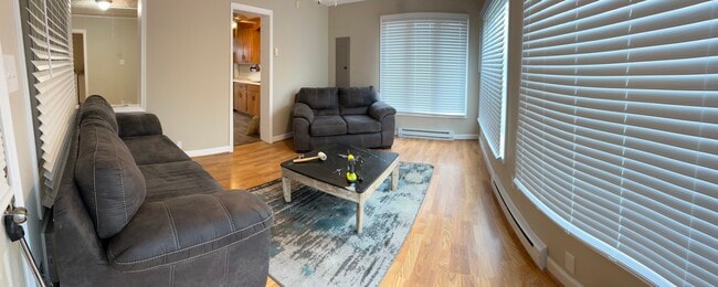 Building Photo - 4311 Warwick Rd