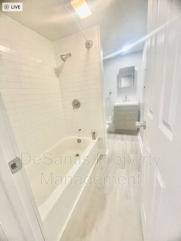 Building Photo - 2703 Oakley Way