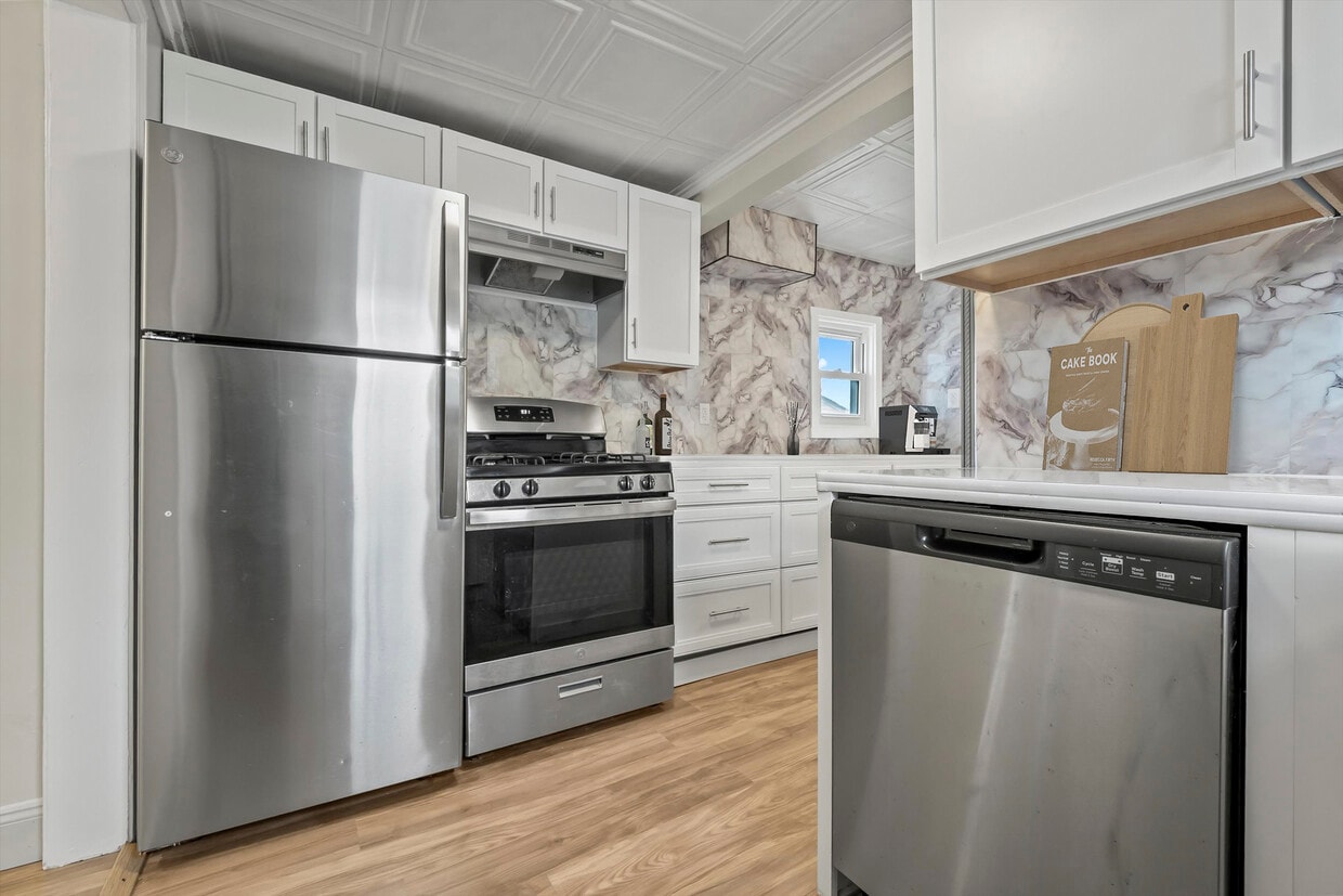 Foto principal - 1935 Maddy Ln