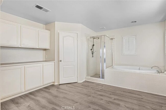 Building Photo - 1411 Scenic Ct