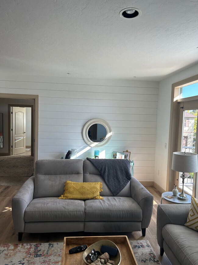Foto del edificio - 1278 E Winding Creek Dr
