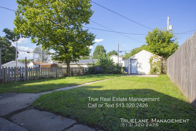 Building Photo - 816 Laurel Ave