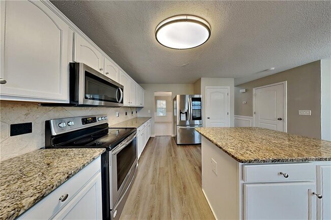 Building Photo - 4134 McBride Dr