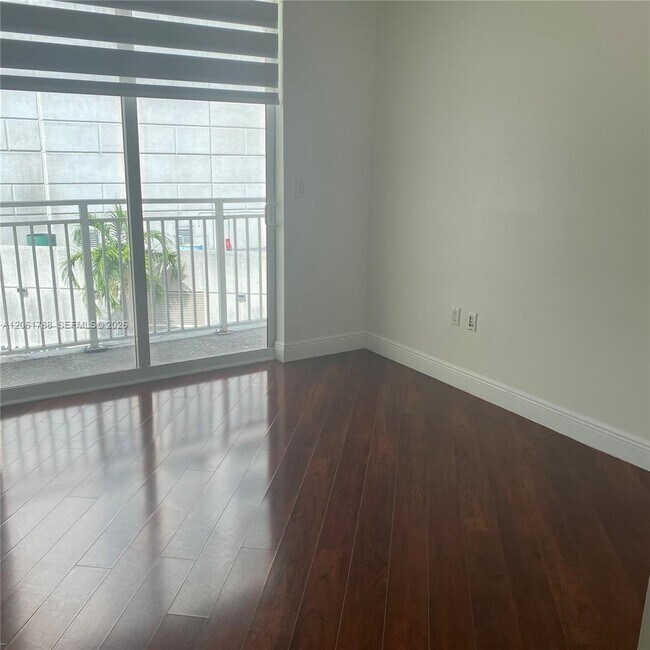 Foto del edificio - 7275 SW 90th Way