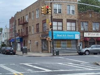 Building Photo - 917 Albany Ave