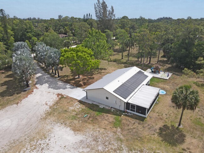 Building Photo - 13624 Farley Rd
