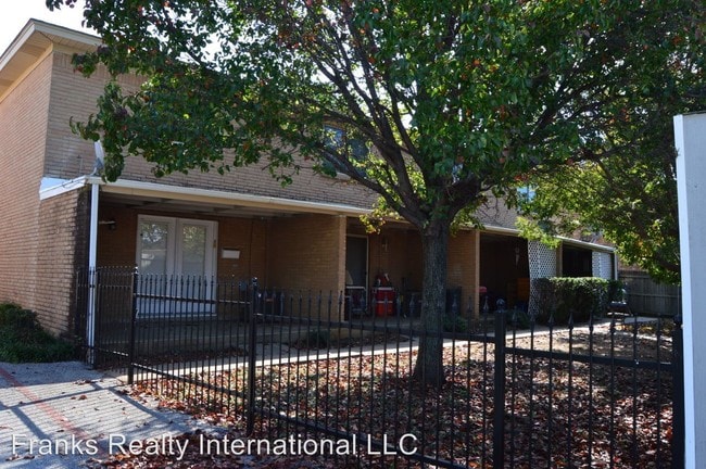 Building Photo - 420-206 Wilshire Dr