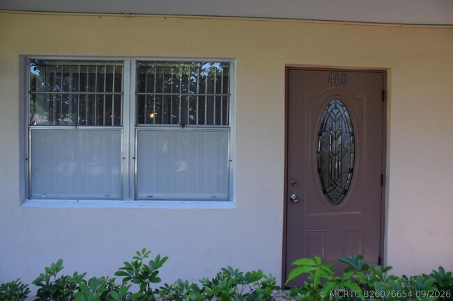 Building Photo - 460 Durham Cir
