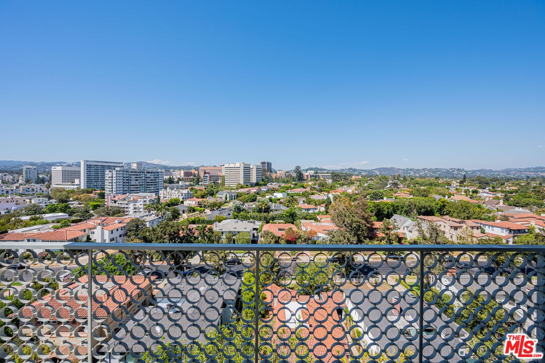 Foto principal - 10787 Wilshire Blvd