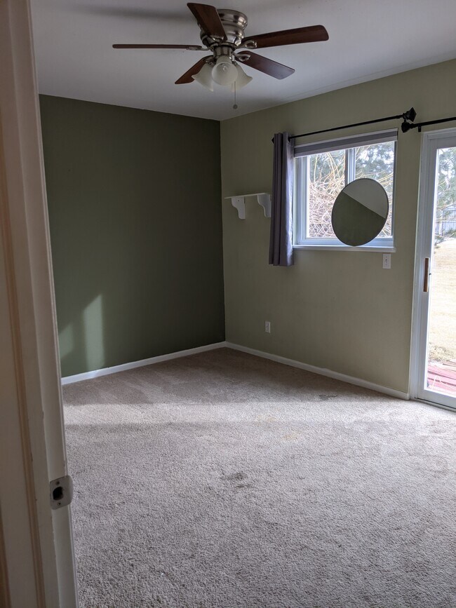 Main floor bedroom - 2929 Ross Dr