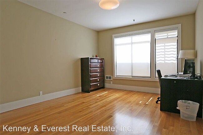 Building Photo - 3 br, 2 bath House - 3145 Turk Boulevard  ...