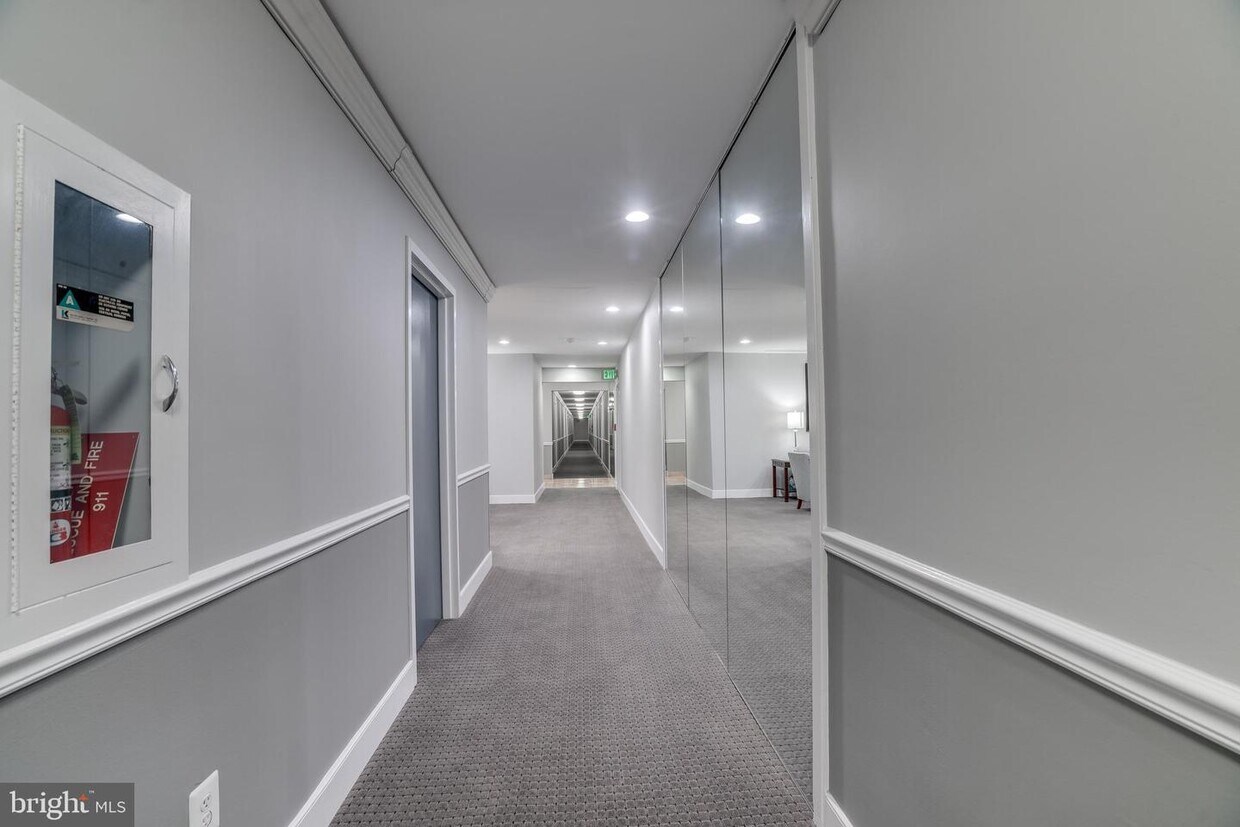 600 Roosevelt Blvd Unit 116, Falls Church, VA 22044 Room for Rent in