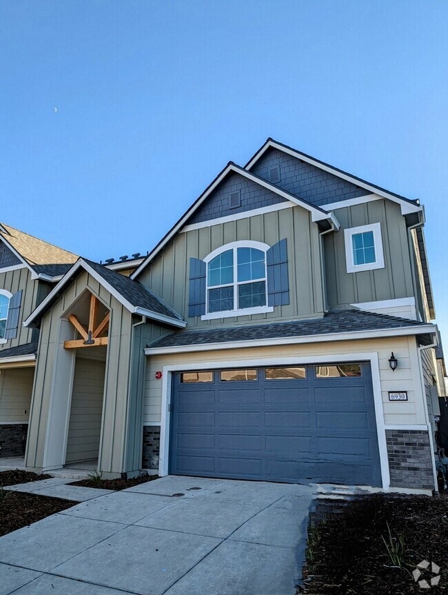 Building Photo - 6930 Peak Way