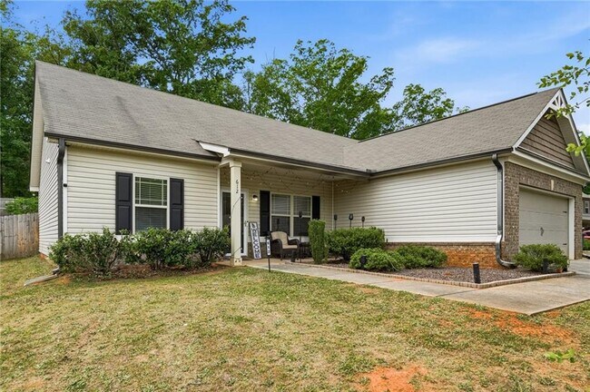 Building Photo - 612 Stevens Pl