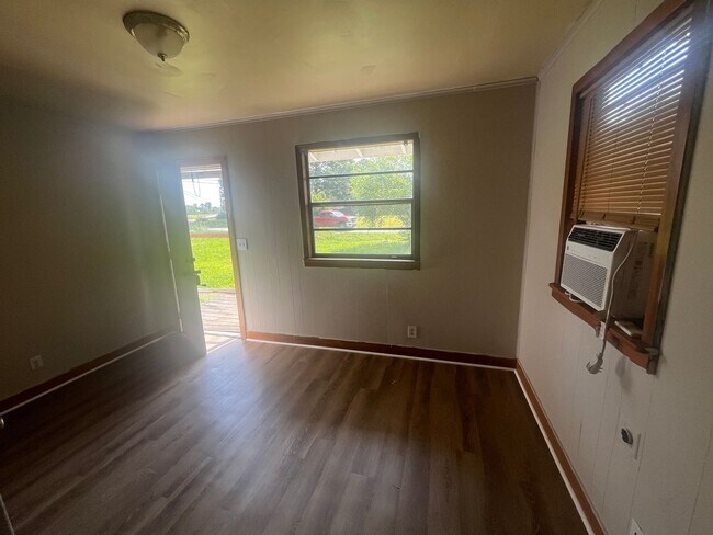Foto del edificio - 2 br home in Ward