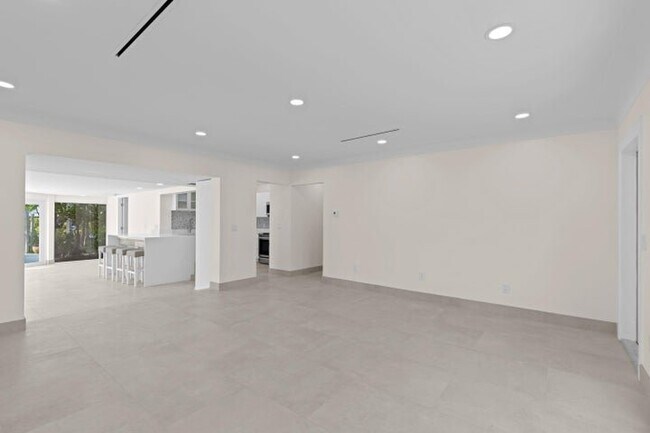 Foto del edificio - 391 SE 7th Ave