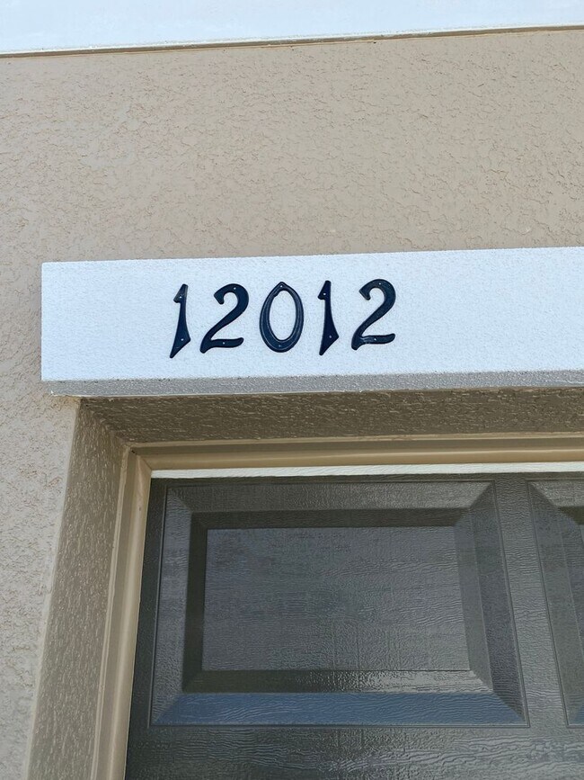 Foto del edificio - 12012 Miracle Mile Dr, Riverview, FL 33578