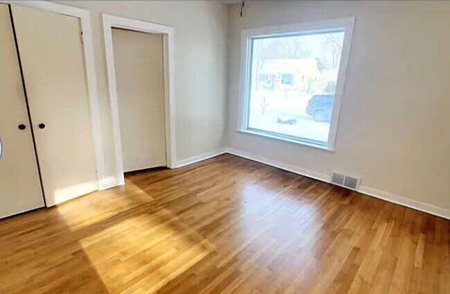 Foto del edificio - 2333 Dawson Ave NE