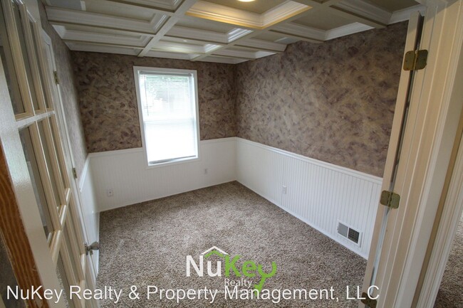 Building Photo - 5 br, 2 bath House - 508 E. Longfellow Ave.