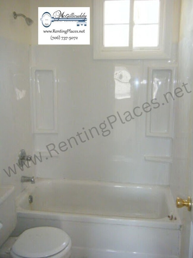 Building Photo - 1705 Holden Ct