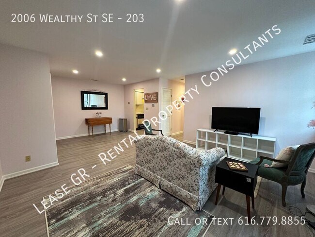 Building Photo - Historic Schoolhouse One Bedroom Condo in ...