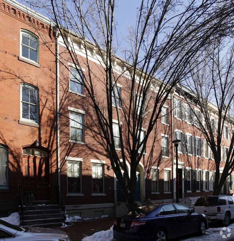 Building Photo - 1711-1713 Wallace St