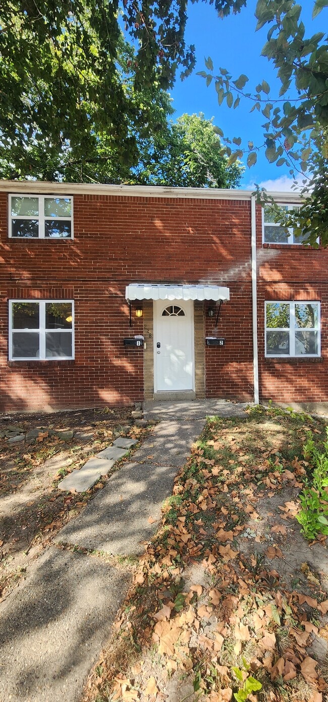 Building Photo - 228 Ridgewood Ave