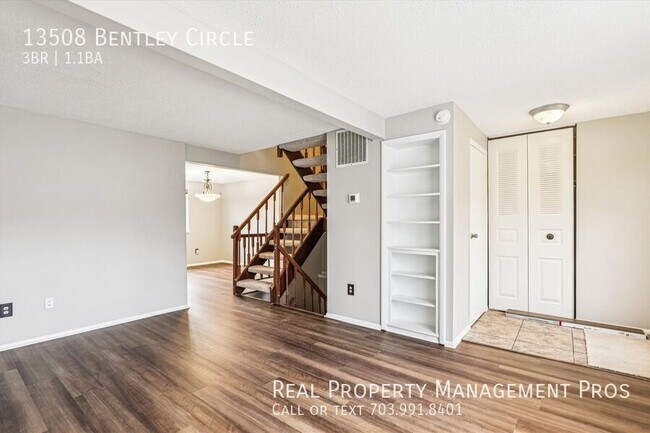 Foto del edificio - 13508 Bentley Cir