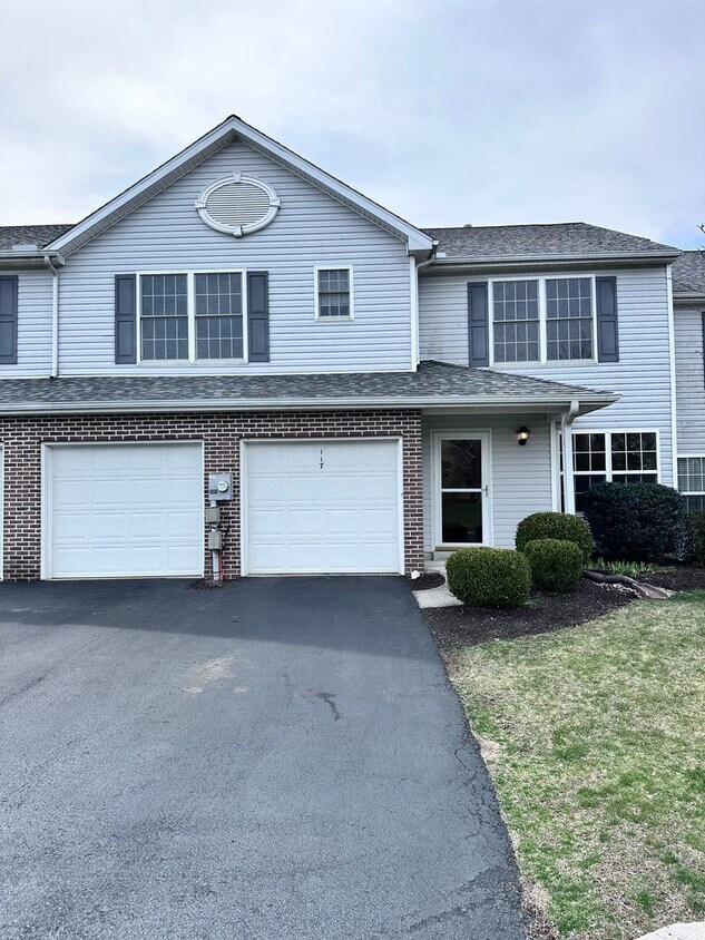117 Peregrine Ln, Hummelstown, PA 17036 House Rental in Hummelstown