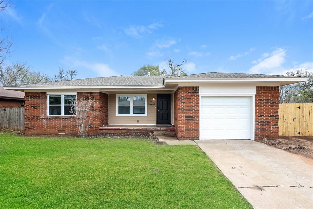Primary Photo - 624 E Towry Dr