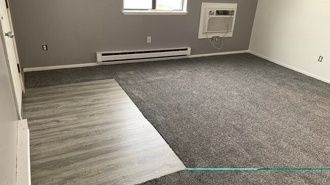 Building Photo - 961 E 23rd St