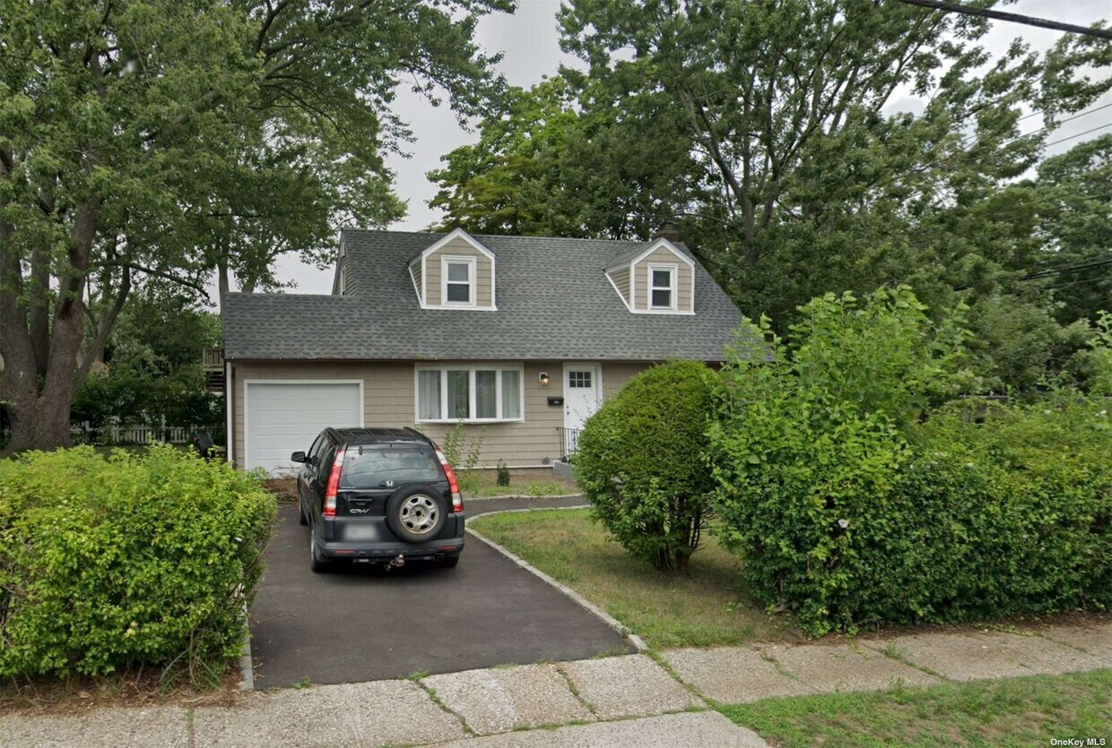 Foto principal - 1921 Byrd Dr