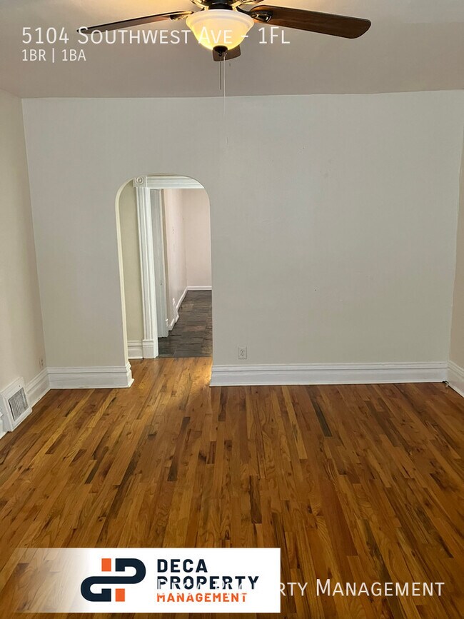 5104 Southwest Ave Unit 1Fl, St. Louis, MO 63110 Room for Rent in St