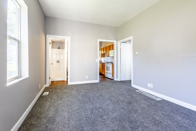Photo - Bright and Inviting 2 Bed/2 Bath House!