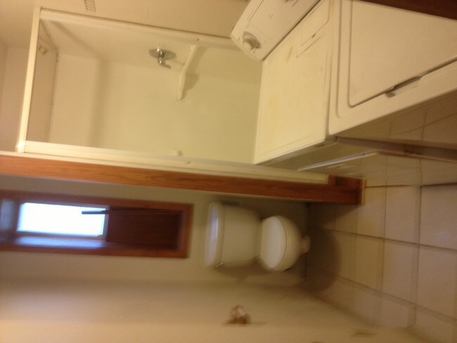 Building Photo - 2224 Mercier St